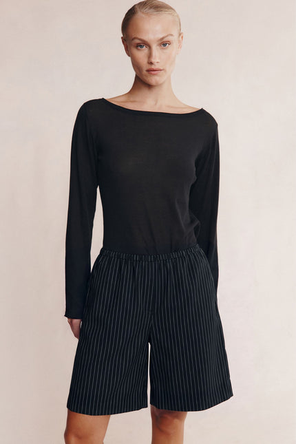 Marle Nara Short - Black Pin Stripe