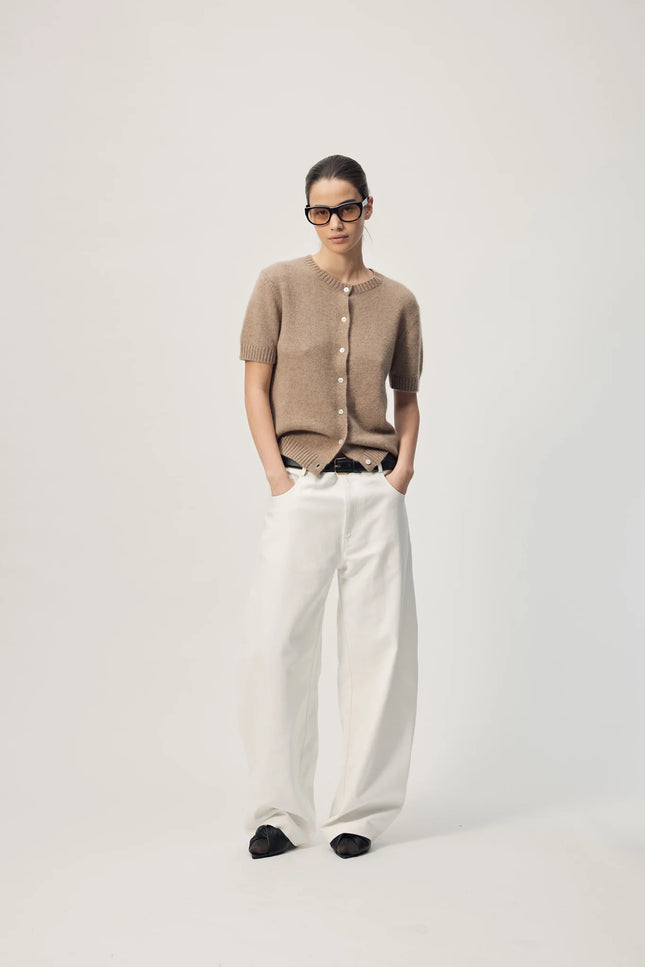 Gregory Aurelia Cardi - Latte