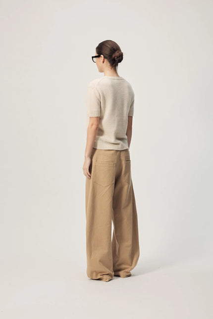 Gregory Aurelia Cardi - Oat Milk