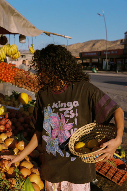 King Csilla Hyper Lily OG Tee - Charcoal