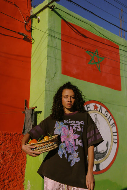 King Csilla Hyper Lily OG Tee - Charcoal