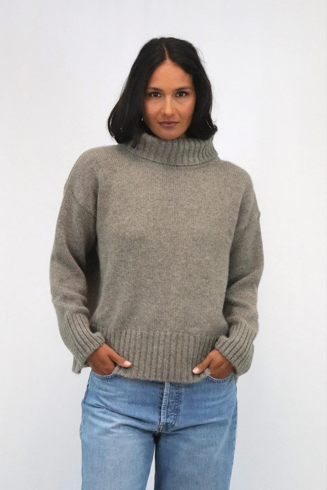 Tatano Henri Roll Neck - Mocha