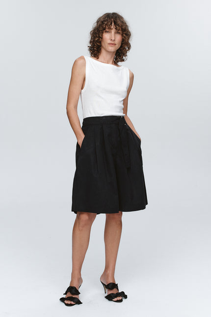 Marle Julian Short ~ Black