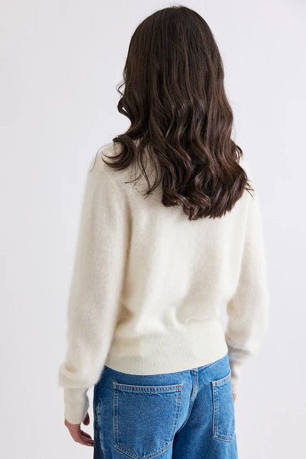 Mia Fratino Sierra Cardi - Polar