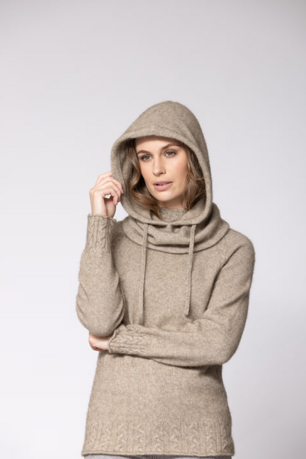 “Noble Wilde Oslow Hood - Possum/Merino - Black