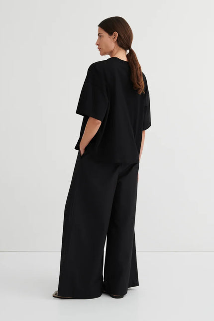 Kowtow Scene Tee - Black