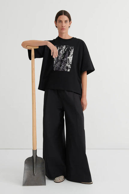 Kowtow Scene Tee - Black